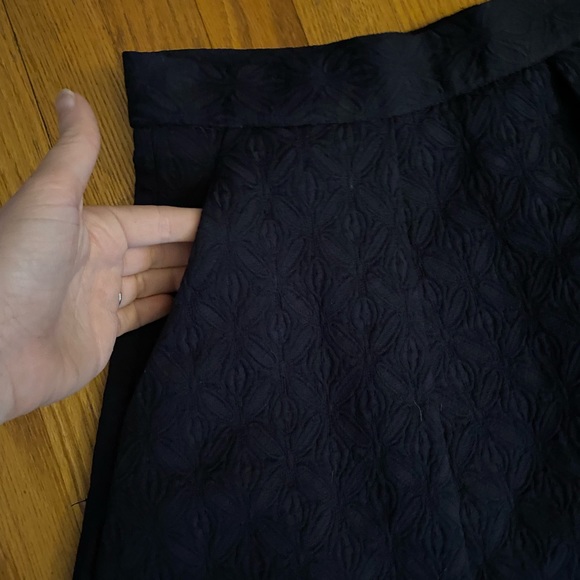 Zara Women’s Printed MIDI Skirt - Picture 2 of 3